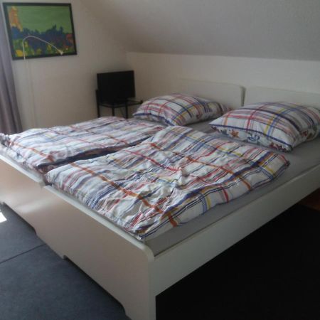 Ruhiges Zimmer Direkt An Den Leineauen Hemmingen  Exterior photo